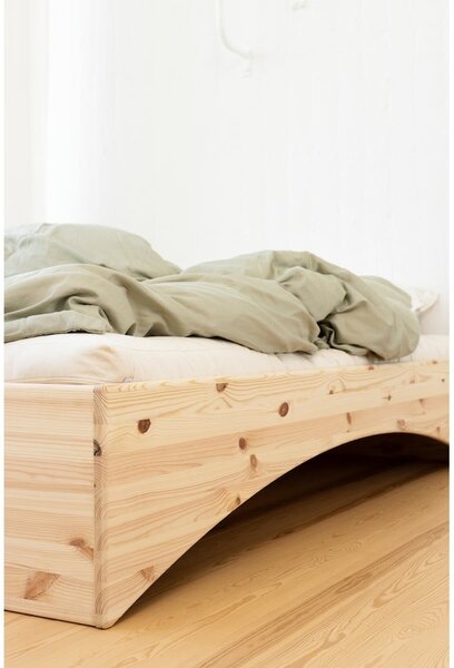 Letto matrimoniale di colore naturale in pino massiccio senza testiera 140x200 cm Orbit – Karup Design