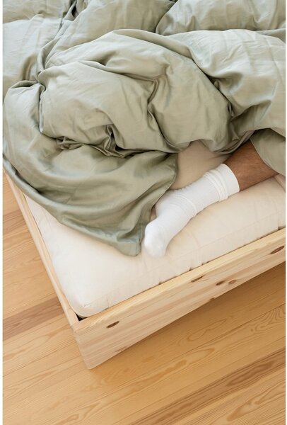Letto matrimoniale di colore naturale in pino massiccio senza testiera 140x200 cm Orbit – Karup Design