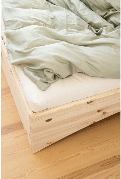Letto matrimoniale di colore naturale in pino massiccio senza testiera 140x200 cm Orbit – Karup Design