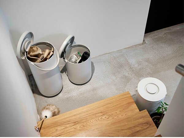 Bidone in plastica per rifiuti differenziati 35 l Circular - Zone