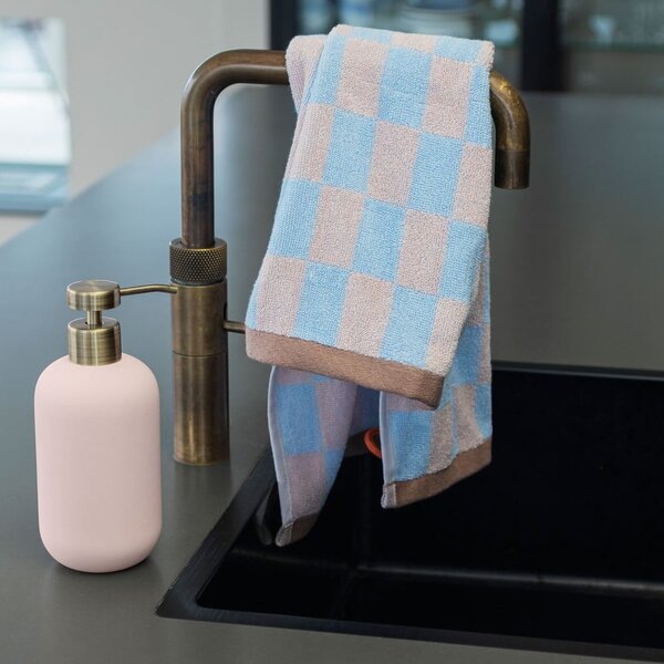 Asciugamano in cotone biologico blu e rosa 50x90 cm Retro - Mette Ditmer Denmark