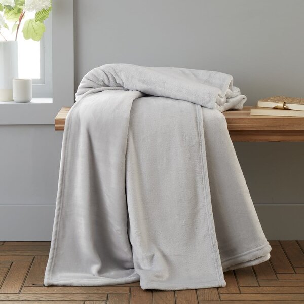 Copriletto in grigio chiaro in micropile 200x240 cm Raschel – Catherine Lansfield