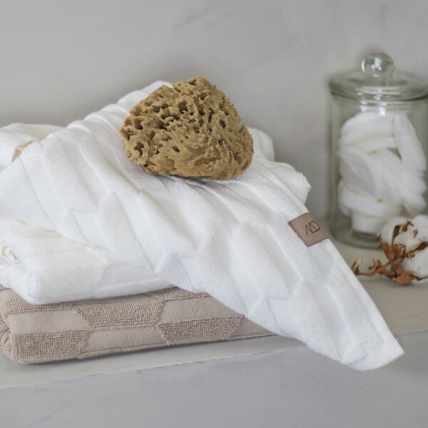 Telo da bagno in cotone beige 70x133 cm Geo - Mette Ditmer Denmark