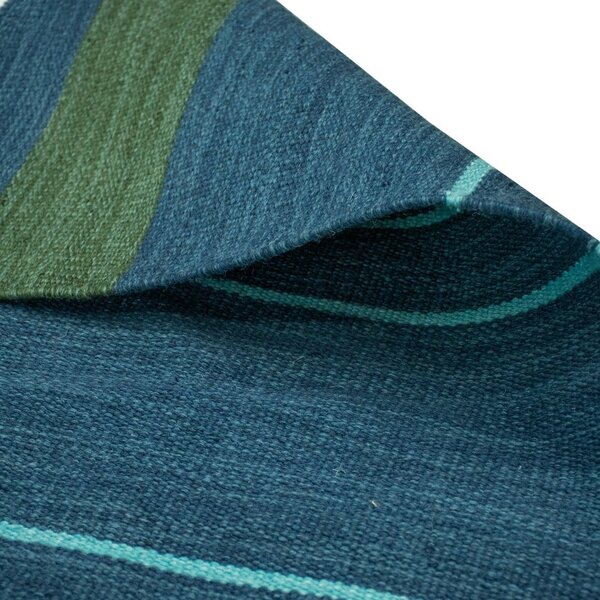 Tappeto da esterno bifacciale blu scuro in plastica riciclata , 90 x 150 cm Marlin - Green Decore
