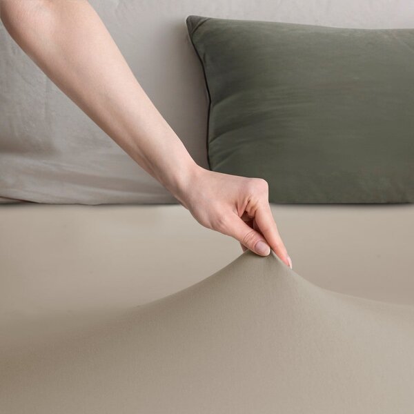 Lenzuolo con angoli marrone chiaro in jersey 90x200 cm Amber – Restilo