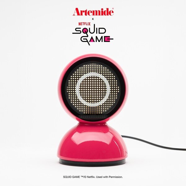 Artemide Eclisse Squid Game rossa la guardia