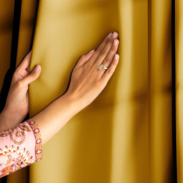 Tenda parzialmente oscurante gialla 140x175 cm Kierra – Restilo