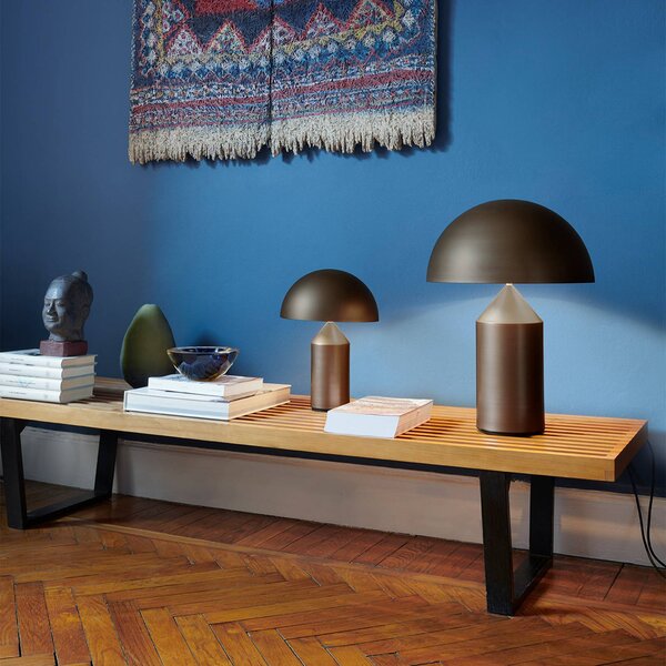 Oluce Lampada da tavolo di design Atollo, Bronzo / Ottone antico, Soggiorno / Sala da pranzo, Alluminio, Design, Lampada da tavolo