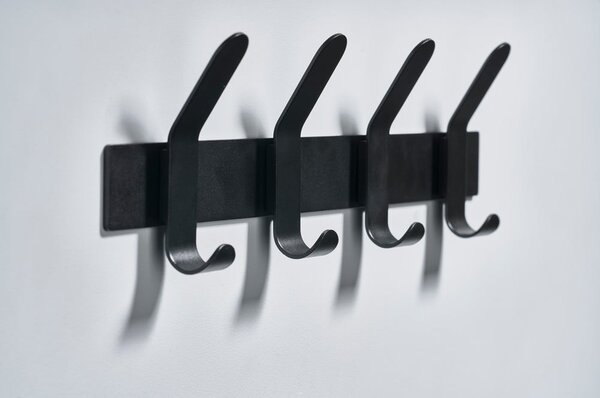 Appendiabiti da parete in metallo nero A-Rack - Zone
