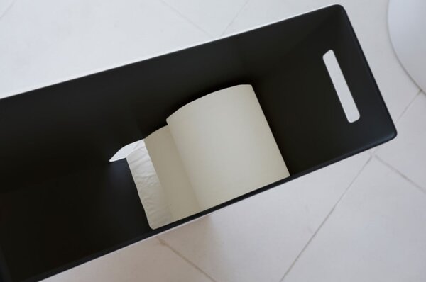 Distributore di carta igienica in metallo nero Yamazaki Tower - YAMAZAKI