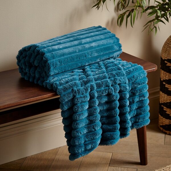 Coperta in micropile 130x170 cm Cosy Ribbed - Catherine Lansfield