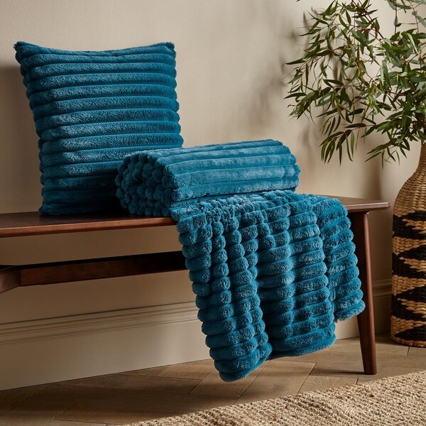 Coperta in micropile 130x170 cm Cosy Ribbed - Catherine Lansfield