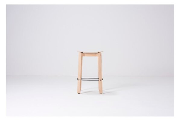 Sedia da bar di colore naturale in rovere massiccio (altezza della seduta 65 cm) Nora – Gazzda