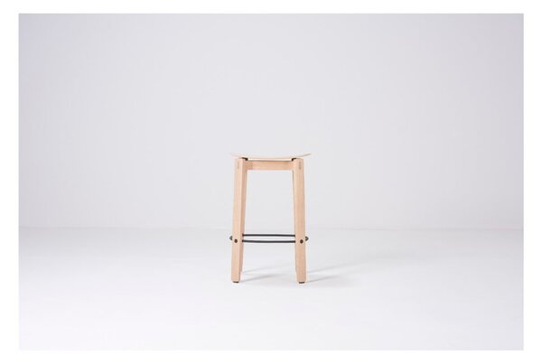 Sedia da bar di colore naturale in rovere massiccio (altezza della seduta 65 cm) Nora – Gazzda