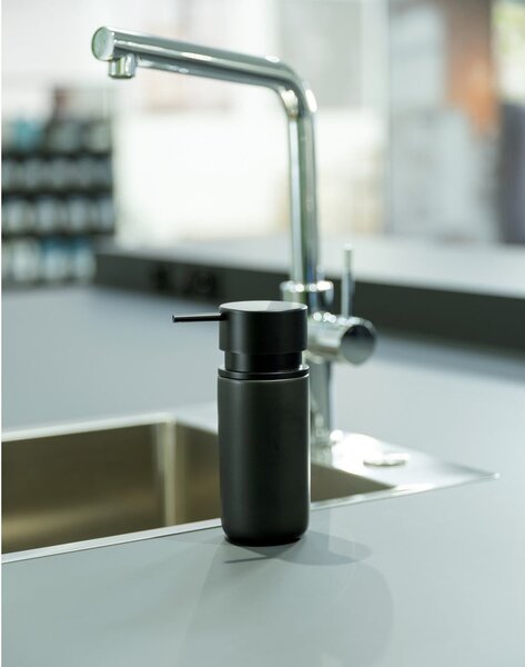 Dosatore di sapone in ceramica nera Black Outdoor Kitchen Silo - Wenko