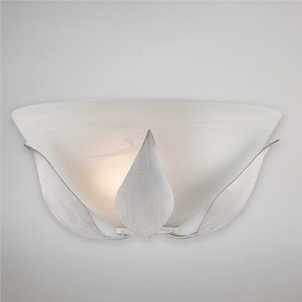 Applique in ferro laccato con Diffusore in Vetro ESSE Dimensioni 30x15x h14 cm - 1 x E27 - 55 Watt , decorazione argento antico e diffusore in vetro diametro 30 Alabastro bianco E Argento