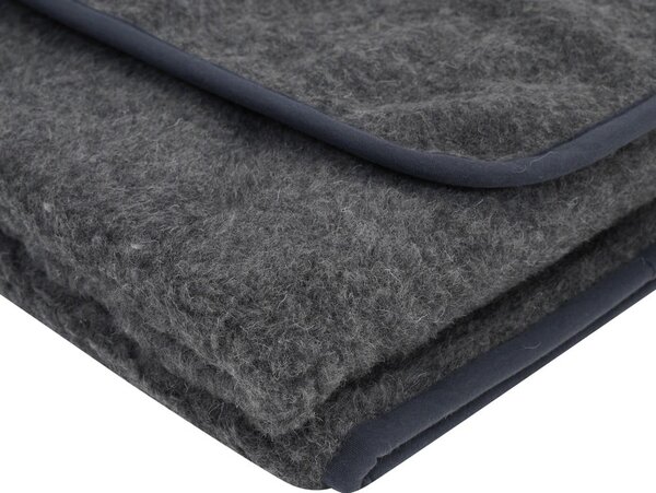 Coperta in lana merino grigio scuro, 130 x 170 cm - Native Natural