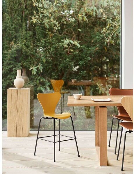 Series 7 Junior Chair Burnt Yellow - Fritz Hansen