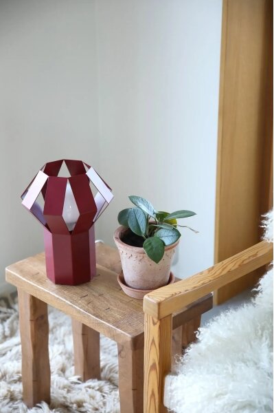 Markslöjd 109150 - Lampada da tavolo OCTA 1xE27/60W/230V bordeaux