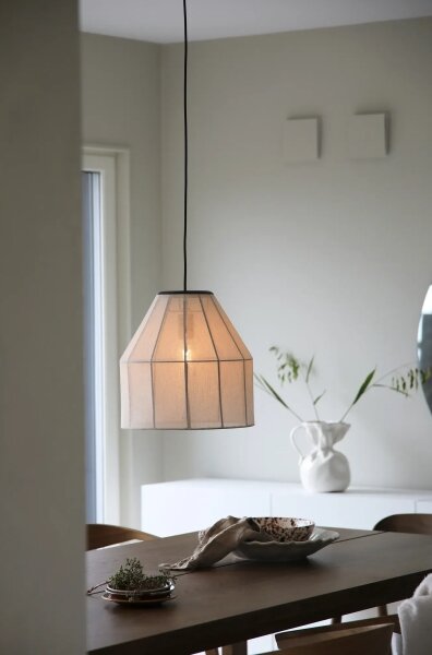 Markslöjd 108956 - Lampada a sospensione con cavo AIKO 1xE27/60W/230V lino/nero