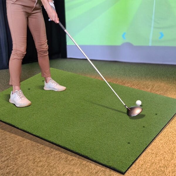 Costway Tappeto golf con 2 punte da golf 2 aste di allineamento 6 fori preforati per le punte, Tappeto in erba sintetica 152x117x2cm