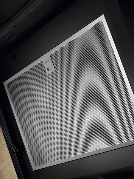 Electrolux Cappa Cucina Aspirante a Parete Larghezza 90 cm Profondit 42 cm Classe A+ colore Nero - KFV829K AutoSense Serie 900