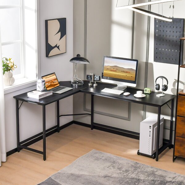 Costway Scrivania ad angolo a L con presa di corrente, Scrivania per computer da 168cm con supporto CPU e telaio in metallo Nero