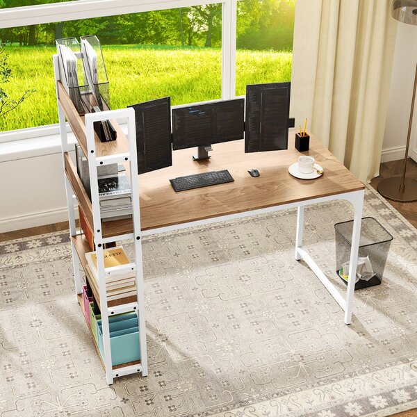 Costway Scrivania per computer con ciabatta elettrica, Scrivania studio da 120 CM con mensola uscite AC Naturale & Bianco