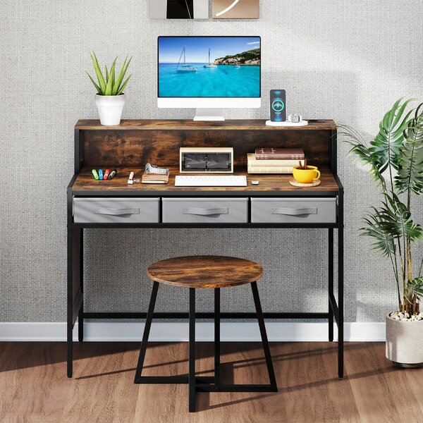 Costway Set tavolo trucco e sgabello con supporto per monitor, Scrivania per computer con prese di corrente Marrone