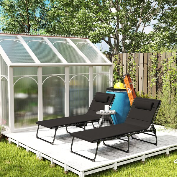 Outsunny Set da 2 sdraio pieghevoli da giardino con cuscino schienale regolabile 5 posizioni tasca laterale Nero | Aosom Italy