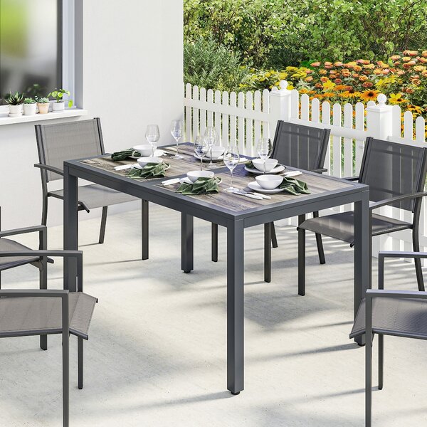 Outsunny Tavolo da giardino per 4 a 6 persone, tavolo da pranzo esterno con piano effetto legno, 140 x 80 x 72 cm, grigio scuro | Aosom Italy