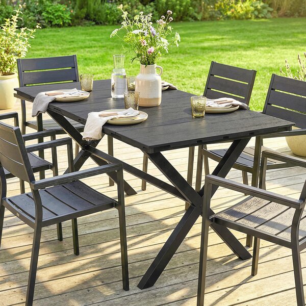 Outsunny Tavolo da giardino rettangolare per 4 a 6 persone, tavolo da pranzo esterno Piano effetto legno 150 x 90 x 74 cm, Nero | Aosom Italy