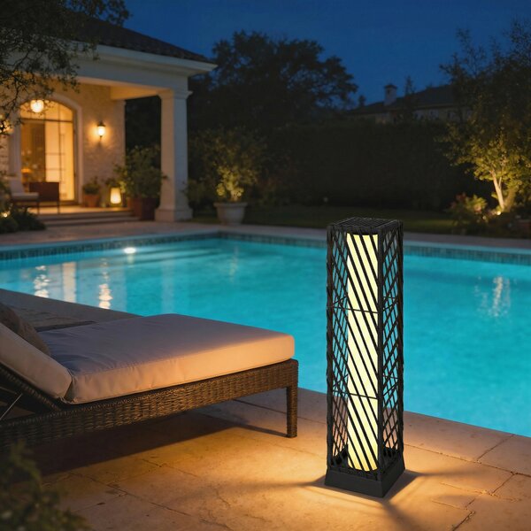 Outsunny Lanterna da Giardino in Rattan Lampione Solare Esterno con LED Accensione e Spegnimento Automatico Impermeabile IP44 Nero | Aosom Italy