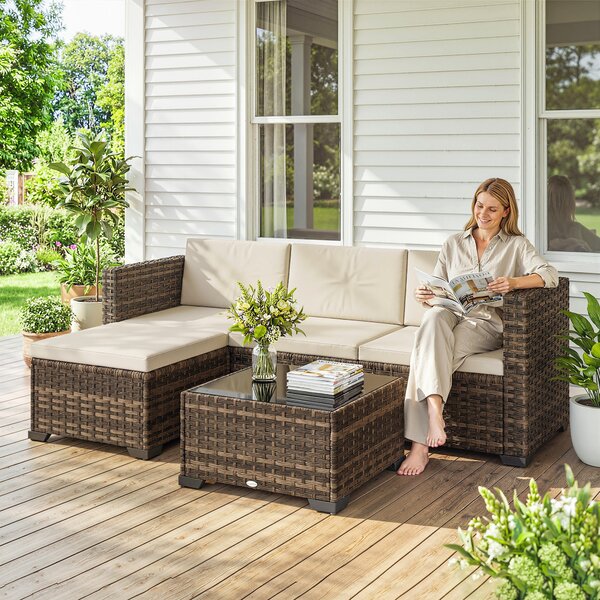 Outsunny Set da Giardino Esterno in Rattan 5 Pezzi con Cuscini 2 Poltrone Angolari Poltrona senza Braccioli Poggiapiedi e Tavolino | Aosom Italy