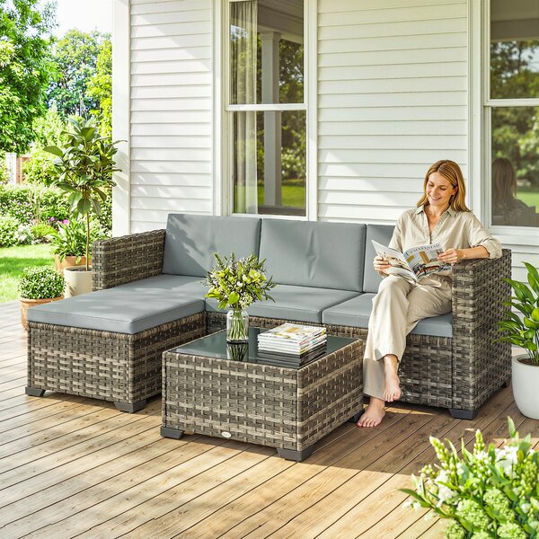 Outsunny Set da Giardino Esterno in Rattan 5 Pezzi con Cuscini 2 Poltrone Angolari Poltrona senza Braccioli Poggiapiedi e Tavolino | Aosom Italy