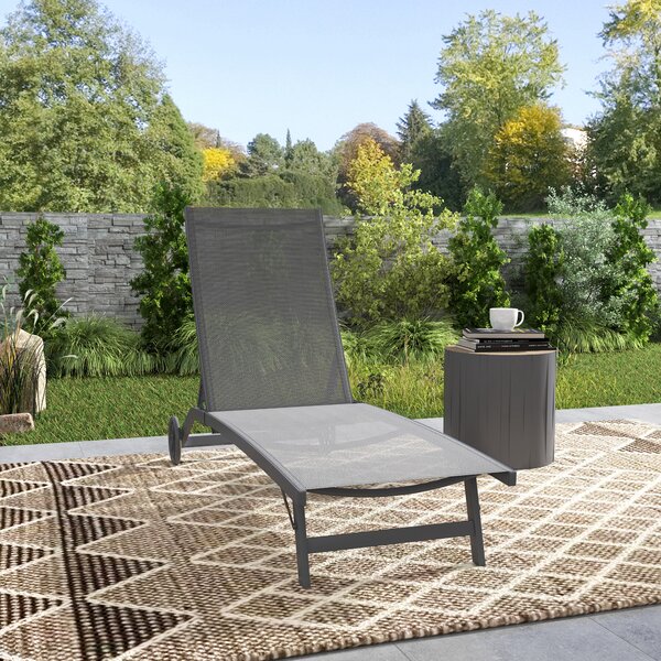 Outsunny Lettino prendisole, schienale regolabile in 5 posizioni, tessuto traspirante, telaio in alluminio, Grigio scuro, 195 x 66 x 34 cm | Aosom Italy