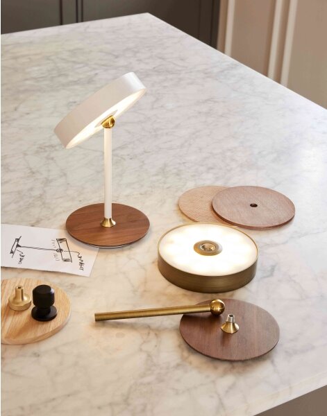 Halo Design 745784-LED Lampada ricaricabile dimmerabile ON THE MOVE LED/2,5W/4000 mAh ottone/legno