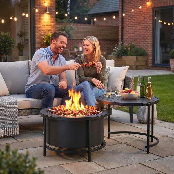 Outsunny Braciere Rotondo con Griglia, Attizzatoio e Coperchio, 66x63x41 cm, Nero | Aosom Italy