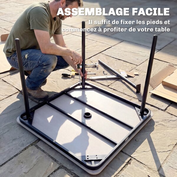 Outsunny Tavolo da giardino rettangolare per 4 persone, tavolo da pranzo esterno con foro per ombrellone, 85 x 85 x 72,5 cm, grigio | Aosom Italy