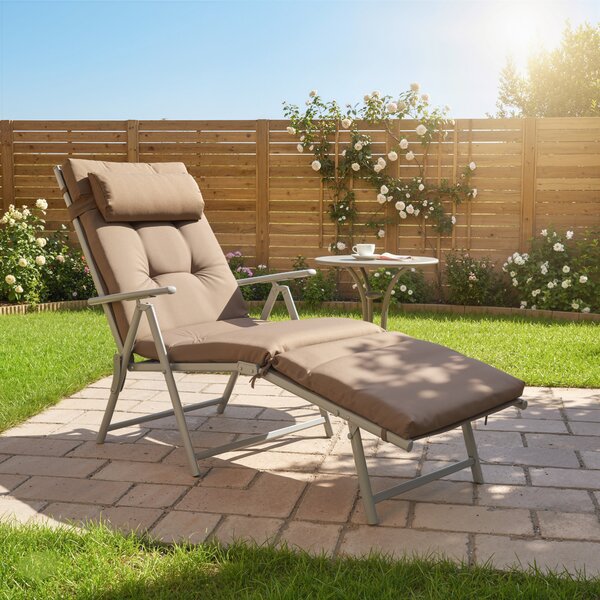 Outsunny Lettino Pieghevole da Giardino con Schienale Regolabile in 7 Posizioni Cuscino Corpo Intero e Testa 137x63,5x100,5 cm Marrone | Aosom Italy