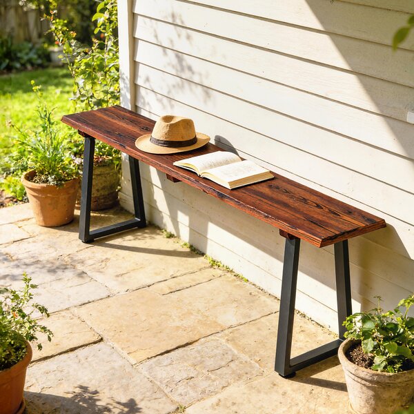 Outsunny Panca da Giardino in Legno Senza Schienale, Gambe Trapezoidali in Acciaio, 2 Posti Effetto Legno, 150x28x48cm, Carbonizzato | Aosom Italy
