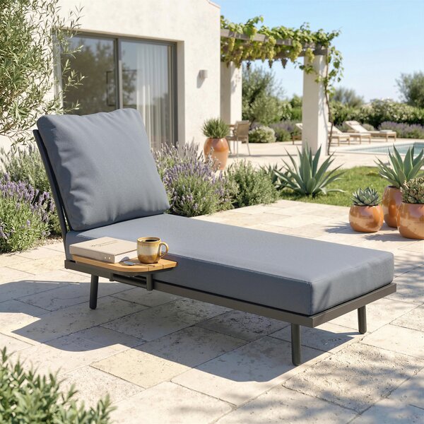 Outsunny Sdraio da Giardino con Cuscini Lavabili in Olefina e Ripiano Laterale, Telaio in Metallo, 58x137x75cm, Grigio | Aosom Italy