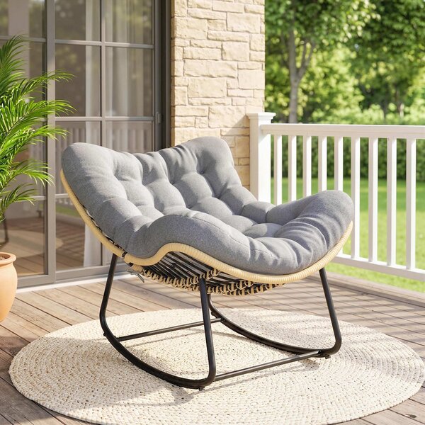 Outsunny Poltrona a dondolo in rattan sdraio da giardino con cuscino spesso, dondolo da giardino fino a 120 kg Interni ed Esterni 87 x 110 x 70 cm Grigio | Aosom Italy