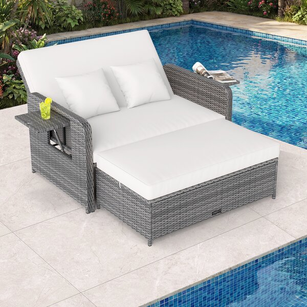 Costway Divano letto in rattan per patio con schienale regolabile e tavolini pieghevoli, Set 2 pezzi con divanetto e pouf per giardino e piscina Bianco