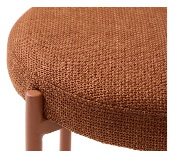 Sgabello color terracotta in metallo impilabile Pelican – Unique Furniture