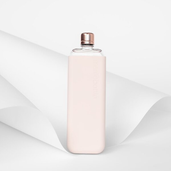 Manicotto per bottiglia in silicone rosa SLIM Sleeve Slim - Memobottle