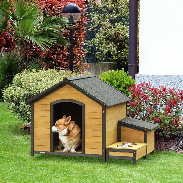 PawHut Cuccia per Cani Taglia Media in Legno di Abete con 2 Porta Ciotole, Box per Riporre e Tetto in Bitume, 130x93x92cm, Color Legno e Nera|Aosom