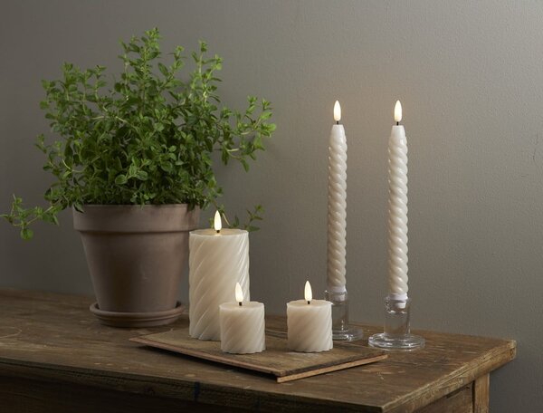 Candela LED (altezza 15 cm) Flamme Swirl - Star Trading