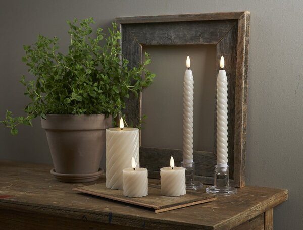 Candela LED (altezza 15 cm) Flamme Swirl - Star Trading