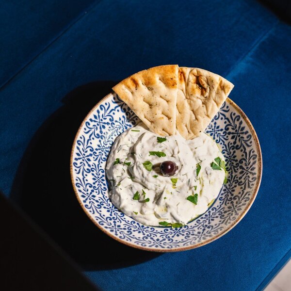 Ciotolina per zuppe e minestre bianca/blu in porcellana 1 l Azul – BonBistro